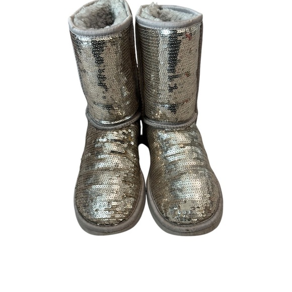 UGG Gold Sequin Short Woman Size 7 Boots - Picture 3 of 11